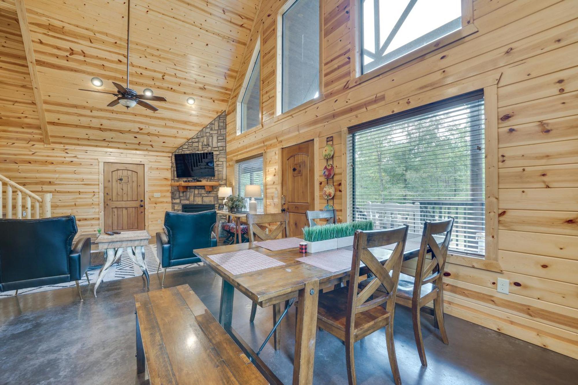 Penny Lane Lodge Broken Bow Cabin Less Than 6 Mi To Lake Exteriör bild