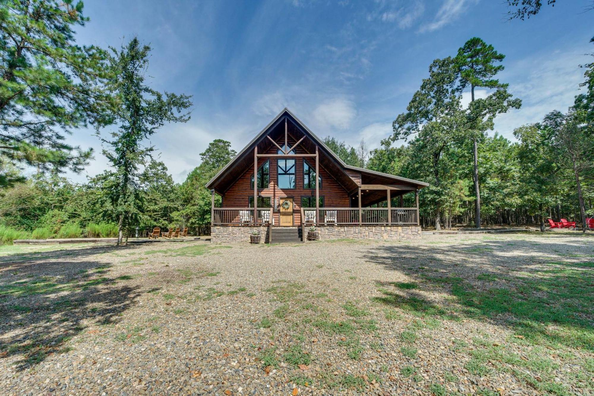 Penny Lane Lodge Broken Bow Cabin Less Than 6 Mi To Lake Exteriör bild