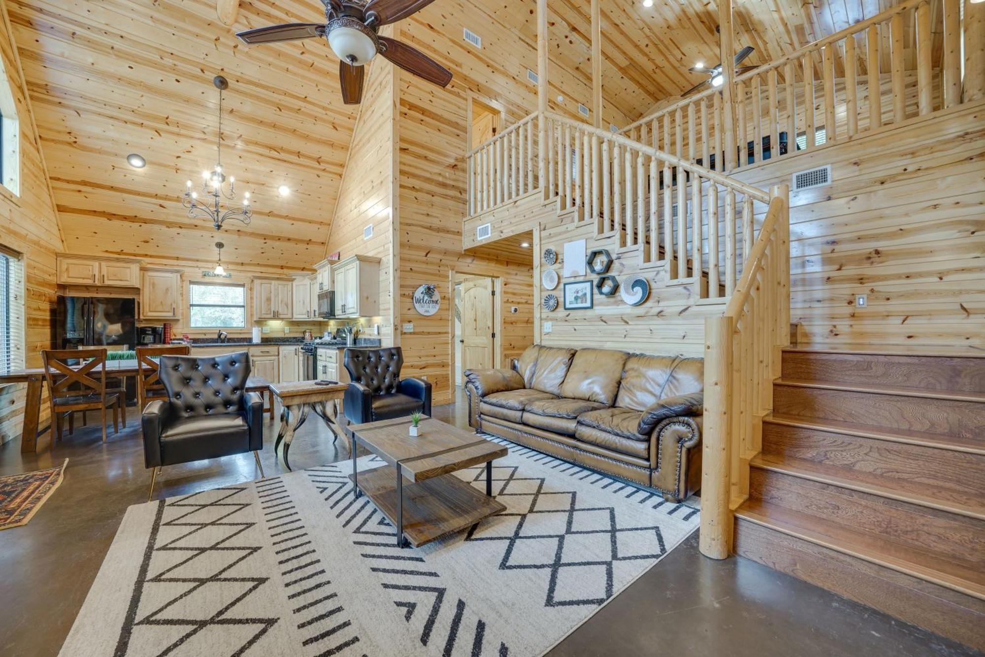Penny Lane Lodge Broken Bow Cabin Less Than 6 Mi To Lake Exteriör bild