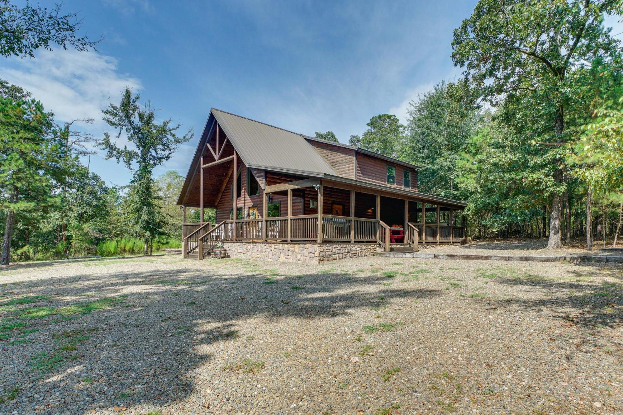 Penny Lane Lodge Broken Bow Cabin Less Than 6 Mi To Lake Exteriör bild
